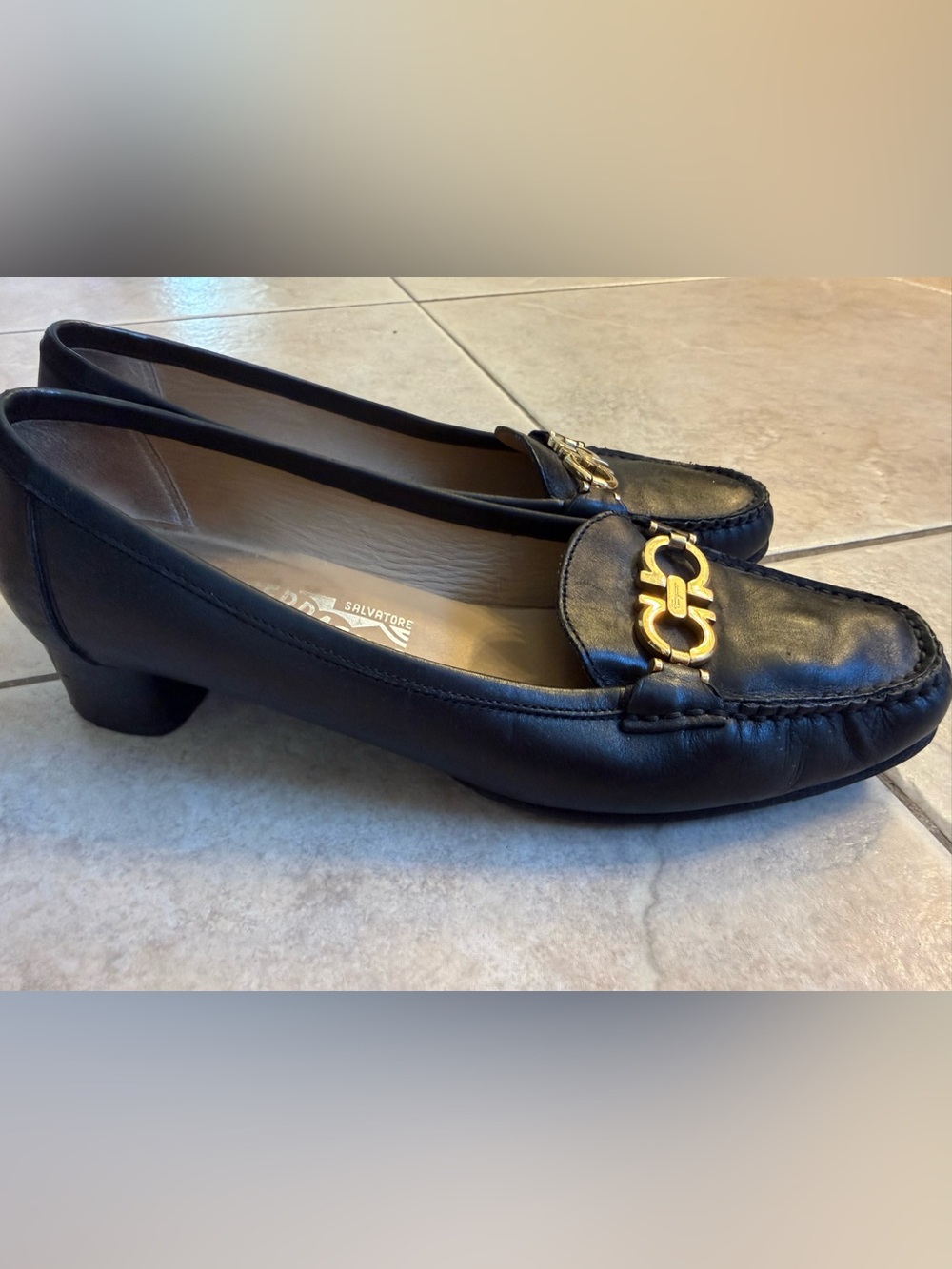 Salvatore Ferragamo Gancini Vintage Block Heel Loafers SG 1523 leather 8.5 - Picture 3 of 9